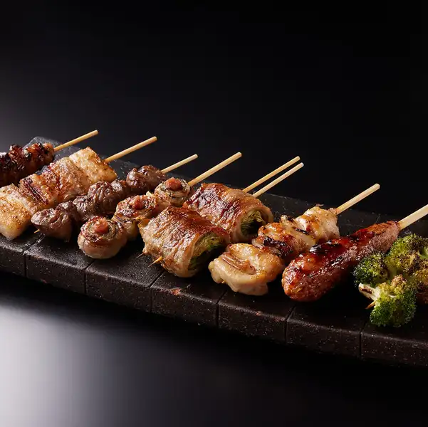 備長炭で焼き上げた本気の『焼鳥』をご賞味あれ！
