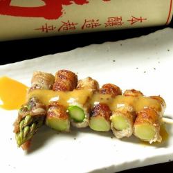 アスパラの豚巻串(一本)