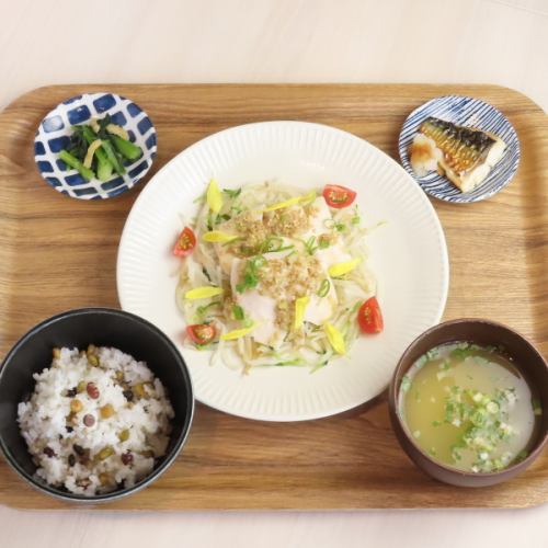地元春日部産の食材を活かした“地産地消”メニュー◇◆