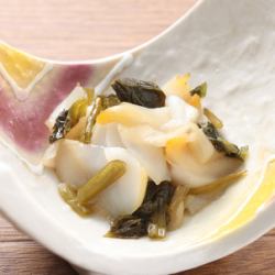 Whelk pickled in wasabi