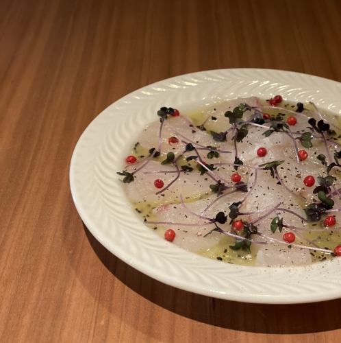 鯛のカルパッチョ キウイソース
