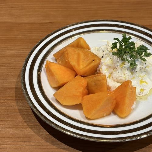 品嚐用時令水果烹調的創意菜餚