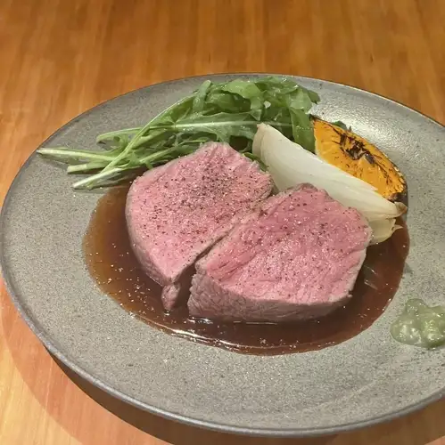 和牛ステーキ カシスポン酢