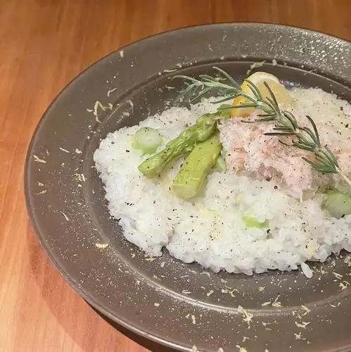 【季節限定】カニとアスパラのレモンリゾット