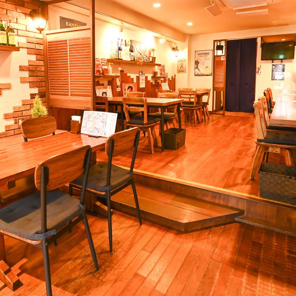 [Atmosphere] The bright and calm interior is a spacious space.Although it is small, the owner's sense and attention are packed into the details, creating a fashionable yet calm atmosphere ♪ It is very popular for singles and small groups ♪ Various banquets and birthday parties are welcome ..