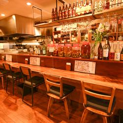 [Counter] There is also a counter seat, so you can enjoy the open kitchen where you can easily drop in by yourself! You can also feel free to drop in when you want to have a quick drink on your way home from work ♪