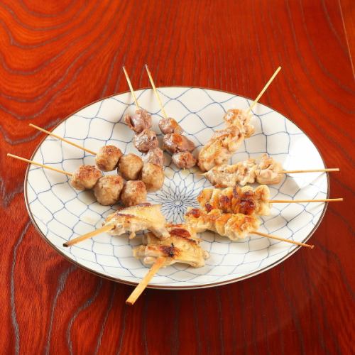 【◆自家製タレが決め手◆】厳選国産鶏の焼き鳥盛り合わせ1500円(税込)