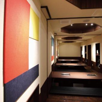 落ち着いた光が灯る空間で贅沢なひとときをお過ごしください!『大人女子会』にもぴったりの店内です!お得な飲み放題付プランは6500円(税込)~各種ご用意!いつもと違う大人女子会をお楽しみ頂けます♪飲み放題もついているので満足コースです!詳しくはコースページをチェック!