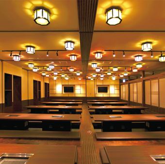 お洒落な雰囲気の中で頂く、お肉は格別においしい…雰囲気自慢!味自慢!小人数~大人数まで様々なシーンでご利用可能です◎会社宴会・ご家族・打ち上げ・接待などにご利用ください!お客様のご要望に合わせて、お席をご用意させていただきます!気になる点はお気軽に、お問合せくださいませ。お待ちしております!