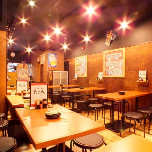 [1F] Customers who order a la carte on the 1st floor ☆ Counter seats can be used by 1 person ~ ♪ Table seats that can be used by 2 ~ 4 people and up to 26 people ♪ On the way home from work, friends, dates, etc. ◎