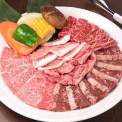 上質牛をお値打ち価格でお楽しめると大好評♪食べ放題やコース有