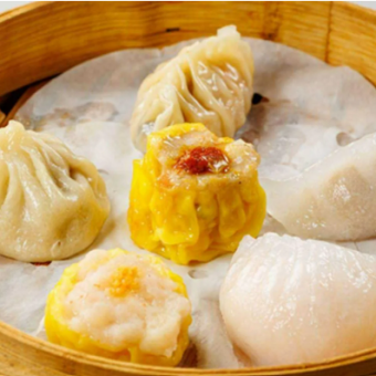 【リッチコース】フカヒレの姿煮・餡かけ蟹炒飯など全10品+乾杯ドリンク