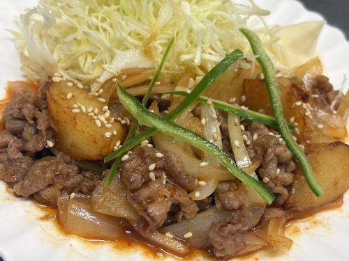 牛肉とじゃが芋の甘辛炒め