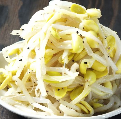 Bean sprouts, salted cucumbers, grilled cabbage, grilled onions
