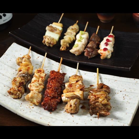 Yakitori doesn't stop as the signboard! A variety of skewers will come out!