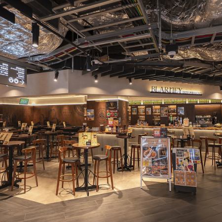 着席最大40名様！立食だとさらに大人数でもご利用可能です！