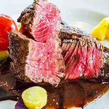 牛・豚・鶏・馬の4種肉食べ比べ♪3時間飲放付 全9品コース 『瑠璃コース』5500円⇒4500円