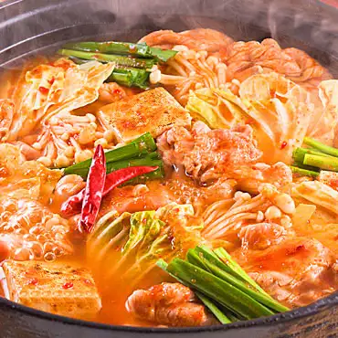 Enjoy authentic soup! Spicy Korean-style Jjigae hotpot