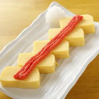 Rolled egg with plenty of mentaiko
