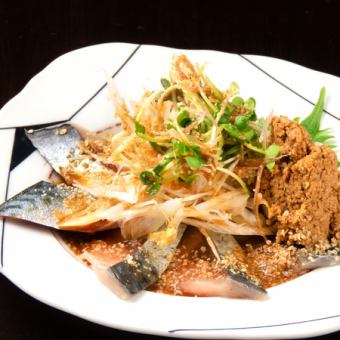 豊後鯖とトロ鯖のごま鯖食べ比べ