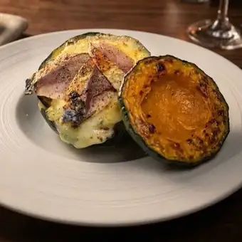 A creamy stew with pumpkin and smoked mackerel that you can eat whole!