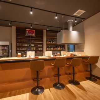 カウンター席3席ございます♪1人でサク飲みや、大切な人と横並びで楽しむのも◎また、目の前には大将がいますので、それぞれの料理に合ったお酒を相談するのも可能♪