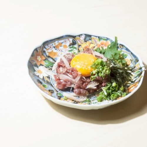 馬ユッケ