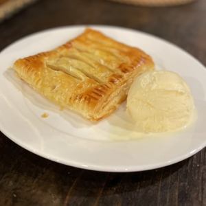 焼きたてアップルパイ