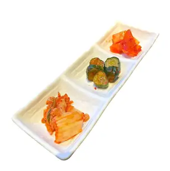 キムチ盛り合わせ（白菜・大根・きゅうり）