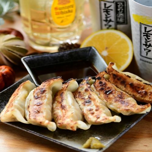 Thank you for the ``Relationship (5 yen) Gyoza''! Cheap and delicious♪