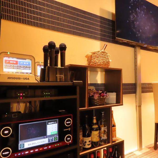 【カラオケ設備あり♪】店内には、みなさんで盛り上がれるカラオケをご用意しております♪お酒を楽しみながら、カラオケも楽しみませんか♪たくさん歌って、たくさん飲んで、〆には美味しい中華料理を！夜遅くまで営業していますので、二次会、三次会のご利用も大歓迎です！今夜も当店で楽しい時間をお過ごしください♪