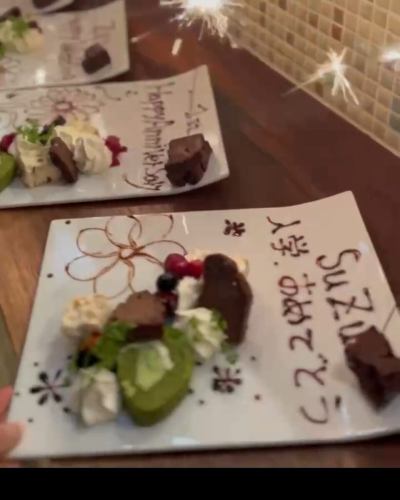 【환송 영회의 예약 접수중】✨
새로운 문출에 신세를 진 분들께 감사드립니다 💐
고기와 와인으로 둘러싸는, 조금 특별한 밤을 이치마루이이히로 부디♪

【개최 기간】
3월 1일(토)~4월 29일(화)까지 🌸

＼기간 한정! 예약 특전 있음/

🎁 메시지와 함께 디저트 플레이트
「○○씨, 수고하셨습니다!」 「환영 ○○씨!」등
주역에 맞는 메시지를 넣습니다 🎂

한층 더…✨ 선택할 수 있는 특전 첨부!
✅ 무제한 30분 연장! 🥂
✅ 인기 메뉴 1 품 서비스! (예 : 모짜렐라 & 생햄) 🍽️
✅ 10 명 이상으로 간사 1 명 무료! 🎉 (20 명 이상으로 2 명 무료)

마음을 담은 요리와 환대로 맞이합니다 ♪
예약・상담은 부담없이 DM 또는 프로필 링크로부터✉️

【주말 예약 상황】
11일(금)석 안내할 수 있습니다🈳
12일(토) 카운터만
13일(일) 좌석 안내할 수 있습니다🈳

#이치마루 이이히 #환송영회 2025 #우츠노미야 음식 #고기바루 #송별회 #환영회