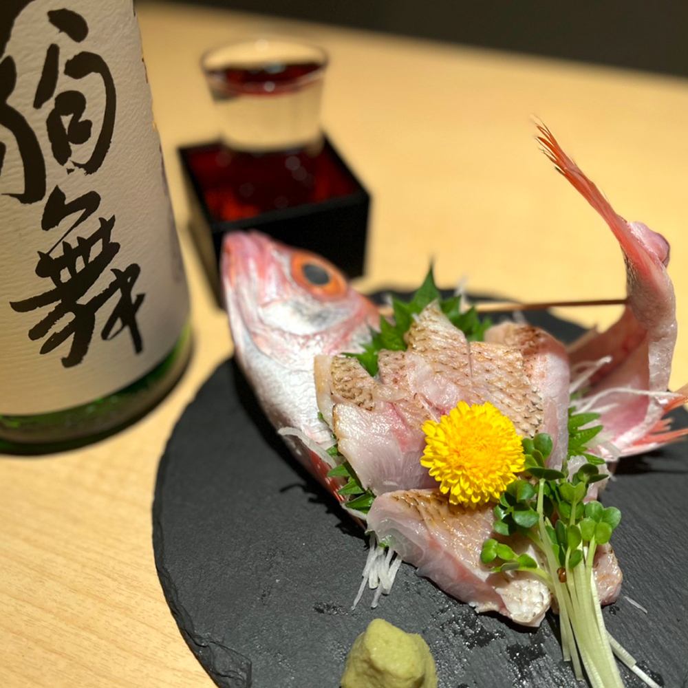 [All private rooms] Enjoy fresh Hokuriku fish such as blackthroat seaperch and local sake