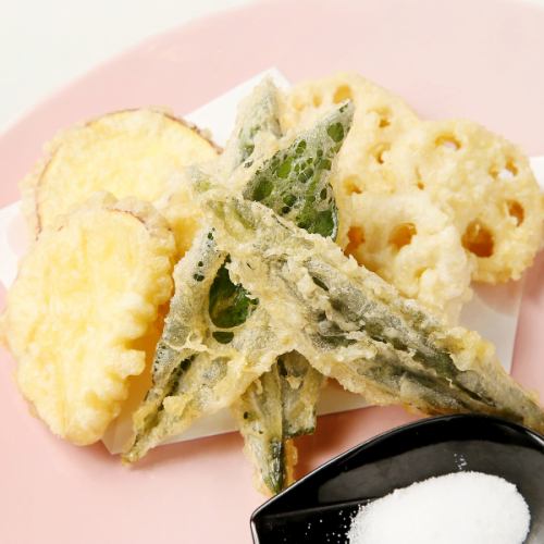 Kaga vegetable tempura platter