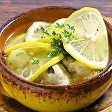 牡蠣とレモンのアヒージョ