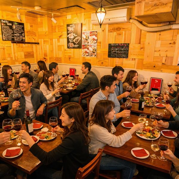 開放的なテーブル席でみんなでワイワイやデートにも◎「バル」的テーブル席♪.