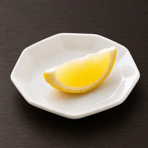 1 sliced lemon