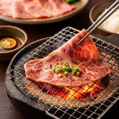 【極上肉の逸品】軽やかに炙って極上の脂を閉じ込める◎霜降り和牛の焼きしゃぶをご堪能◎