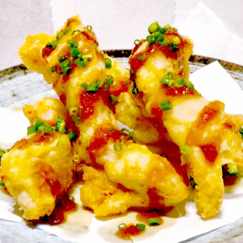 〈Oita specialty! Eat with specially made grated radish sauce〉Chicken tempura