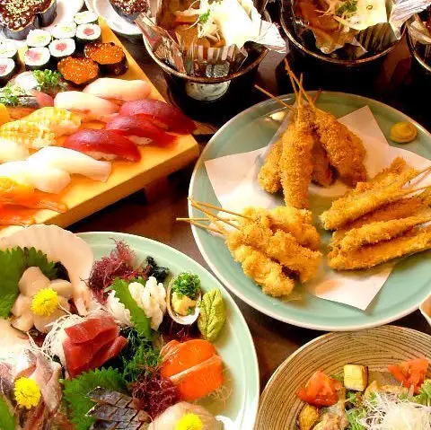 地下1階の落ち着いた雰囲気で昼から宴会ができます♪人気店です!