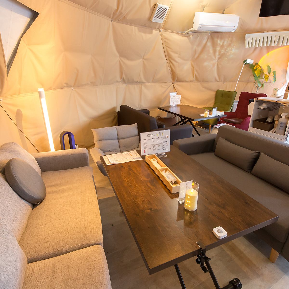 ゆったりスペースの店内は、どんな人数でもどんなシーンでも◎