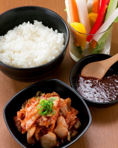 【Course is Chinese cabbage Kimchi & crisp salad & silver sharp】