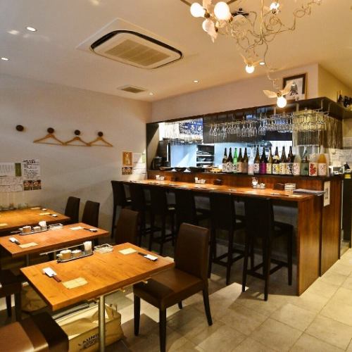 当店は20～28名で貸切利用もございます。ご要望ご利用人数に関しましては、お気軽にご相談ください。