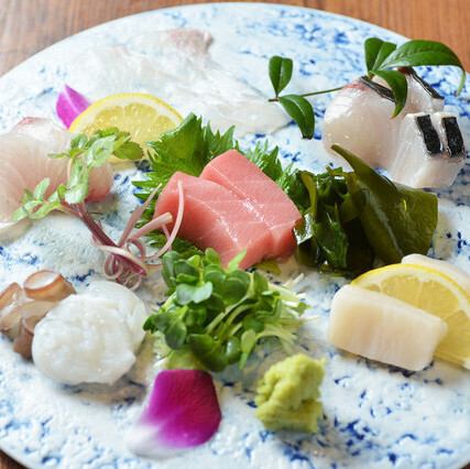 旬の鮮魚や逸品料理を堪能