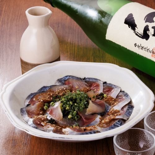 【博多名物】新鮮さが命！特製ダレで味わう「ゴマサバ」