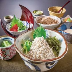 水煮銀魚佐磨碎山藥米飯套餐