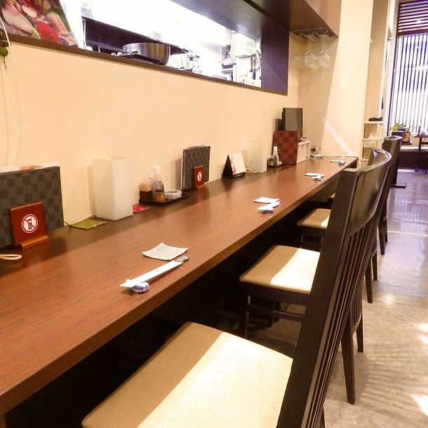 [Perfect measures against infectious diseases ♪] Counter seats for 1 person x 4 We have comfortable chairs with deep backs so that you can relax comfortably.Enjoy exquisite cuisine and comfortable seating.#Kamata #Keikyu Kamata #Private room #Semi-private room #Private room #Sake #Shochu #Welcome party #Entertainment #Memorial ceremony