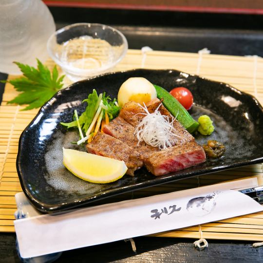 【飲み放題付き】和牛ステーキやズワイガニと野菜の天ぷらなど全8品　12700円(税込)コース