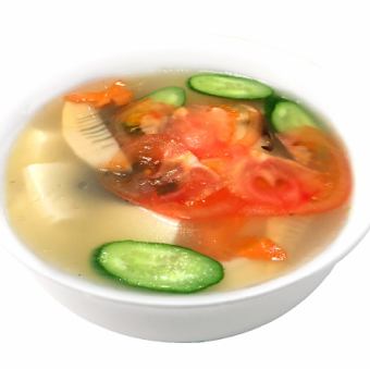 コーンスープ/トマト豆腐スープ