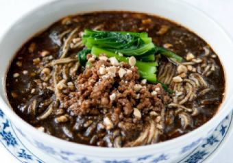 黒担々麺/マーボーメン
